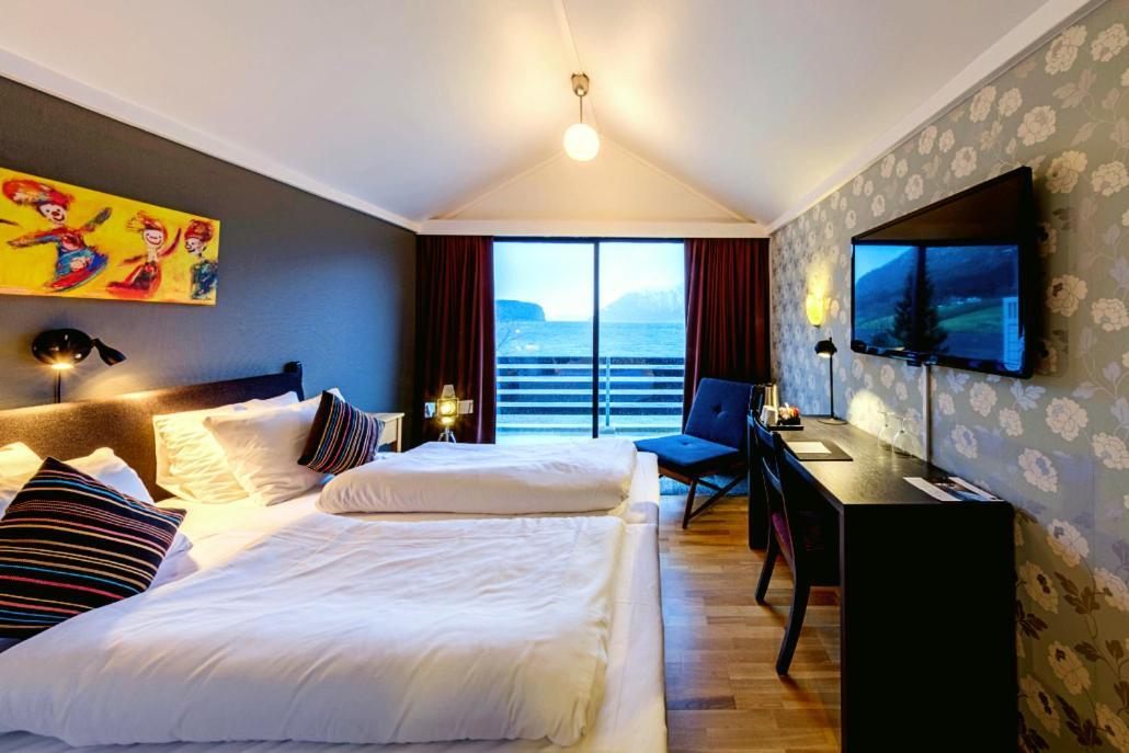 Havila Hotel Raftevold Hornindal Esterno foto