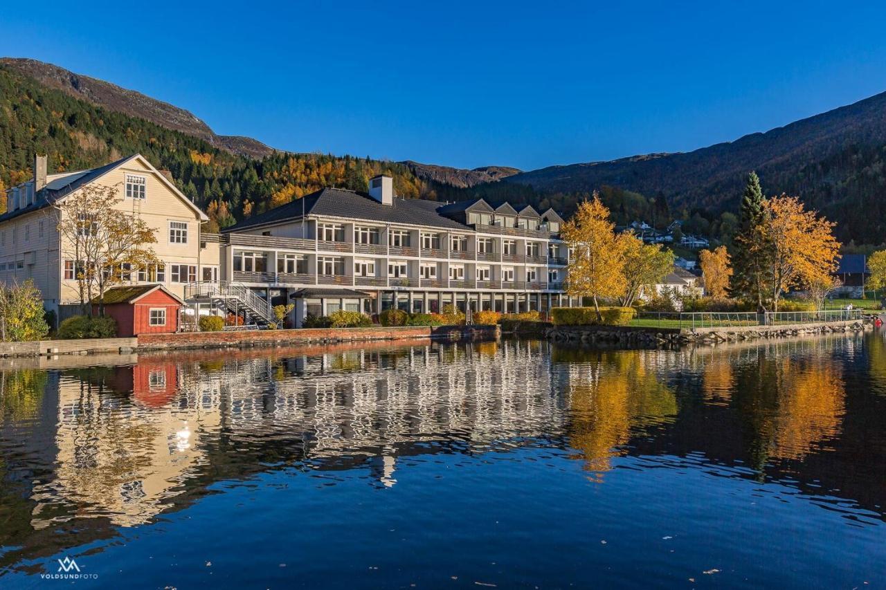 Havila Hotel Raftevold Hornindal Esterno foto