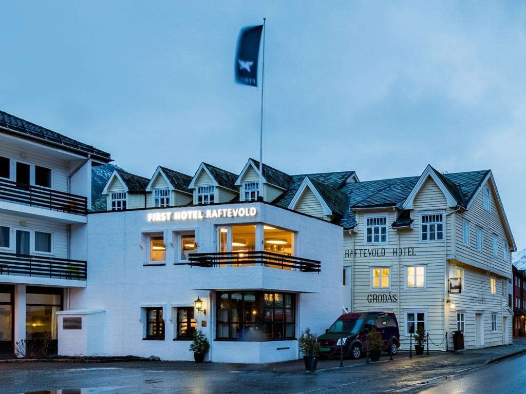 Havila Hotel Raftevold Hornindal Esterno foto